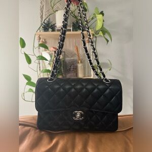 Authentic Chanel Small Caviar Classic Flap w/Silver Hardware